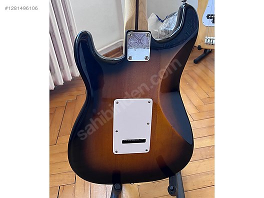Squier Elektro Gitar