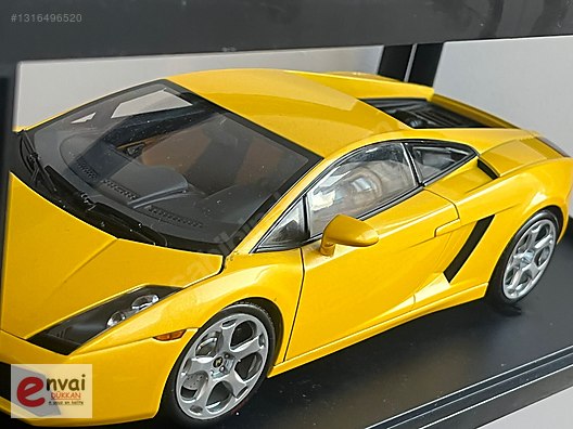 Autoart Diecast Model 1:18 Lamborghini Araba - 1316496520