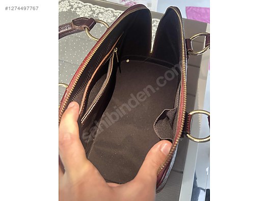 Used & Brand New Items / Clothing & Accessories / Women / Accessories / Bags