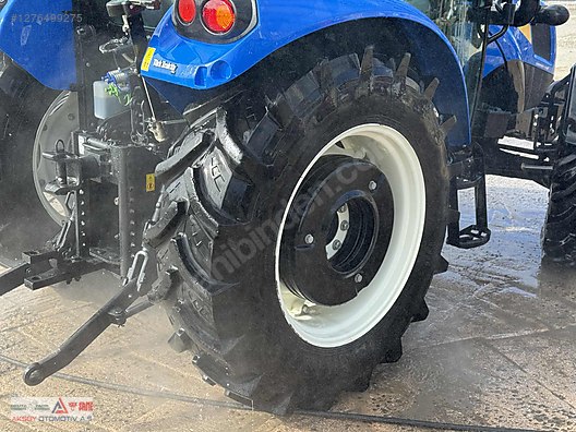 Machinery / Agricultural Machines / Tractors / New Holland / T4.70S