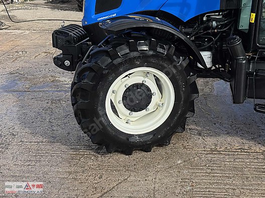 Machinery / Agricultural Machines / Tractors / New Holland / T4.70S