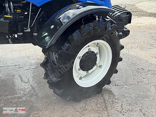 Machinery / Agricultural Machines / Tractors / New Holland / T4.70S