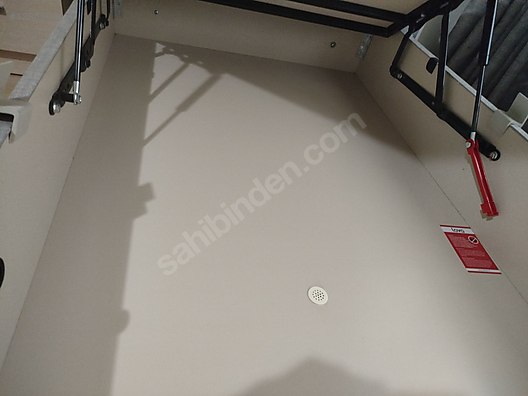 Used & Brand New Items / Home Decor / Furniture / Child & Teen Room / Bed & Mattress