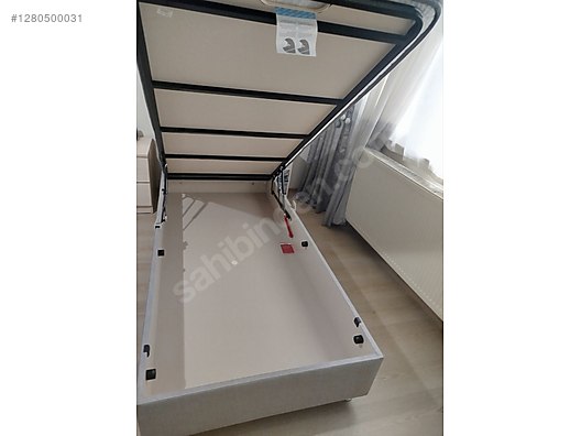 Used & Brand New Items / Home Decor / Furniture / Child & Teen Room / Bed & Mattress