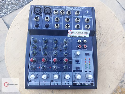 Behringer XENYX 802 - Stüdyo Mikser Adaptörü yok - 5000 TL on