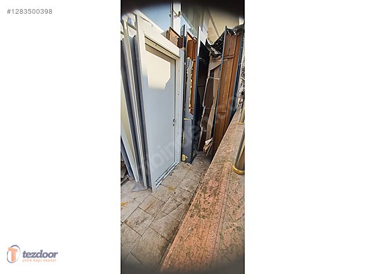 İkinci El ve Sıfır Alışveriş / Bahçe & Yapı Market / Yapı Malzemeleri / Kapı & Pencere / Çelik Kapı