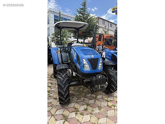 Machinery / Agricultural Machines / Tractors / New Holland / TT4.50