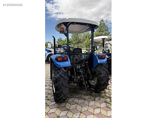 Machinery / Agricultural Machines / Tractors / New Holland / TT4.50