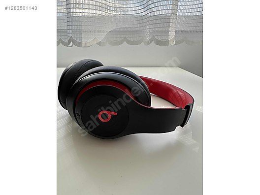 Beats Studio 3 Wireless Kulak Üstü Bluetooth Kulaklık