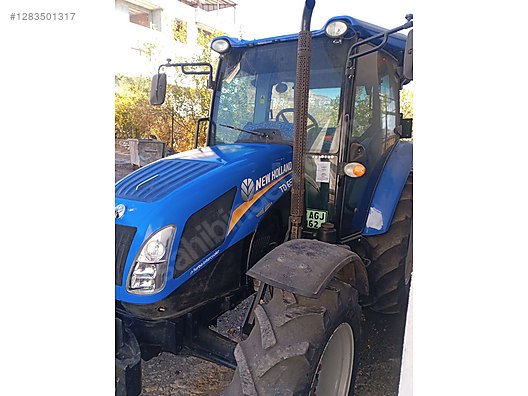 Machinery / Agricultural Machines / Tractors / New Holland / TD65D