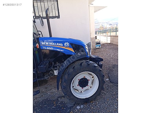 Machinery / Agricultural Machines / Tractors / New Holland / TD65D