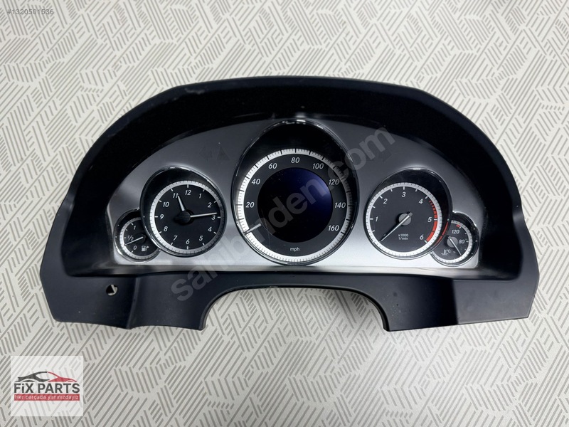 Mercedes E Gösterge Paneli