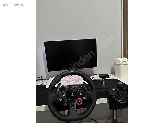Used & Brand New Items / Gaming & Gamers Exclusive / Gaming Equipment / PC Game Racing Wheels