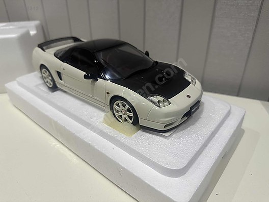 Autoart Diecast Model 1:18 Honda Araba - 1305502342