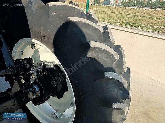 Machinery / Agricultural Machines / Tractors / New Holland / T5.120