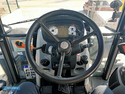 Machinery / Agricultural Machines / Tractors / New Holland / T5.120