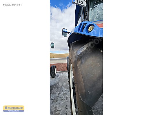 Machinery / Agricultural Machines / Tractors / New Holland / TR6.120