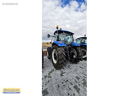 Machinery / Agricultural Machines / Tractors / New Holland / TR6.120
