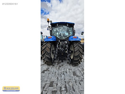 Machinery / Agricultural Machines / Tractors / New Holland / TR6.120