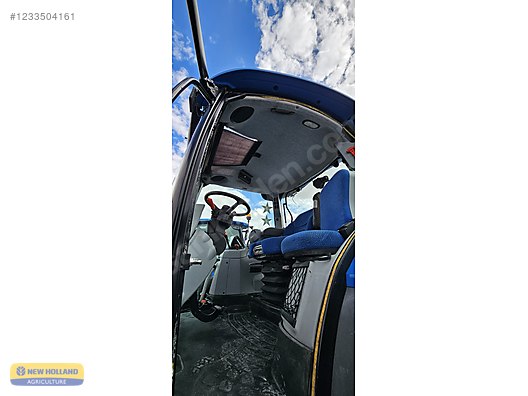 Machinery / Agricultural Machines / Tractors / New Holland / TR6.120