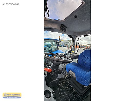 Machinery / Agricultural Machines / Tractors / New Holland / TR6.120