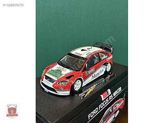Sunstar Diecast Model 1:18 Ford Araba - 1328505275