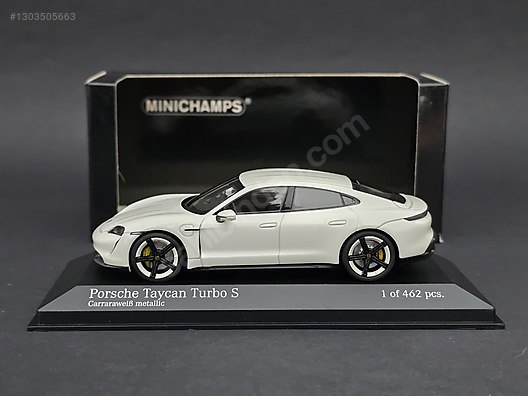 Minichamps Diecast Model 1:43 Porsche Araba - 1303505663