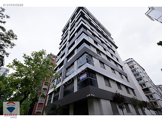 Suadiye Çolak İsmail Sokak'ta Satılık 3+1 Daire 128 m2