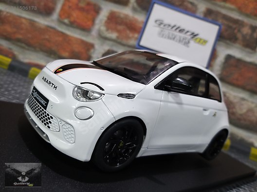 IXO Diecast Model 1:18 Fiat Araba - 1311506173