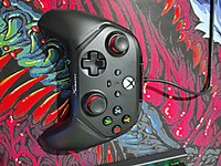 HYPERX Clutch Gladiate Kablolu Oyun Kumandası (Xbox)