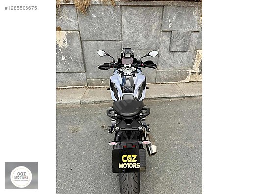 Gri BMW S 1000 XR Manuel