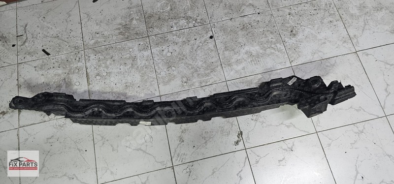 Mercedes GLB Tampon (Ön)