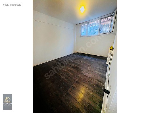 Kurtuluş top sahasına yakın. Yarı bodrum 2+1) #1271506923