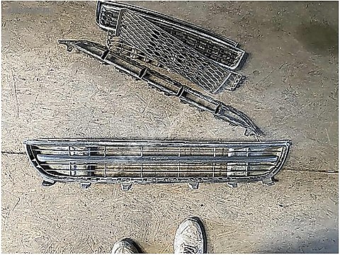 プーチン様　オーダー分①③④⑤ PORSCHE CAYENNE ÖN TAMPON ORTA IZGARASI - İlan ve alışverişte ilk