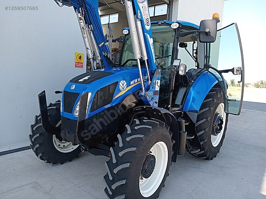 Machinery / Agricultural Machines / Tractors / New Holland / TR5.105