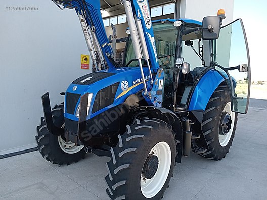 Machinery / Agricultural Machines / Tractors / New Holland / TR5.105