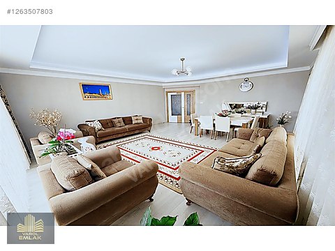 VAROL'DAN SİTE İÇERİSİNDE GENİŞ M2 4+1 DAİRE
