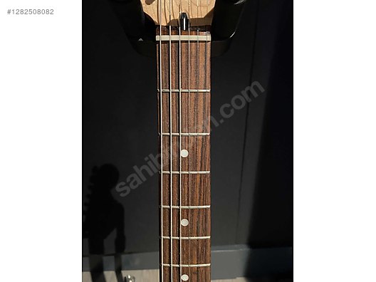 İkinci El ve Sıfır Alışveriş / Müzik / Müzik Aletleri / Telli Çalgılar / Gitar / Elektro