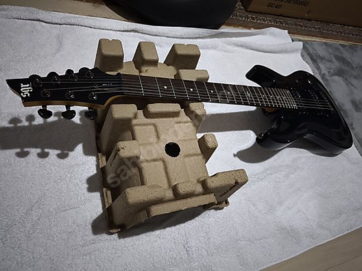 İkinci El ve Sıfır Alışveriş / Müzik / Müzik Aletleri / Telli Çalgılar / Gitar / Elektro