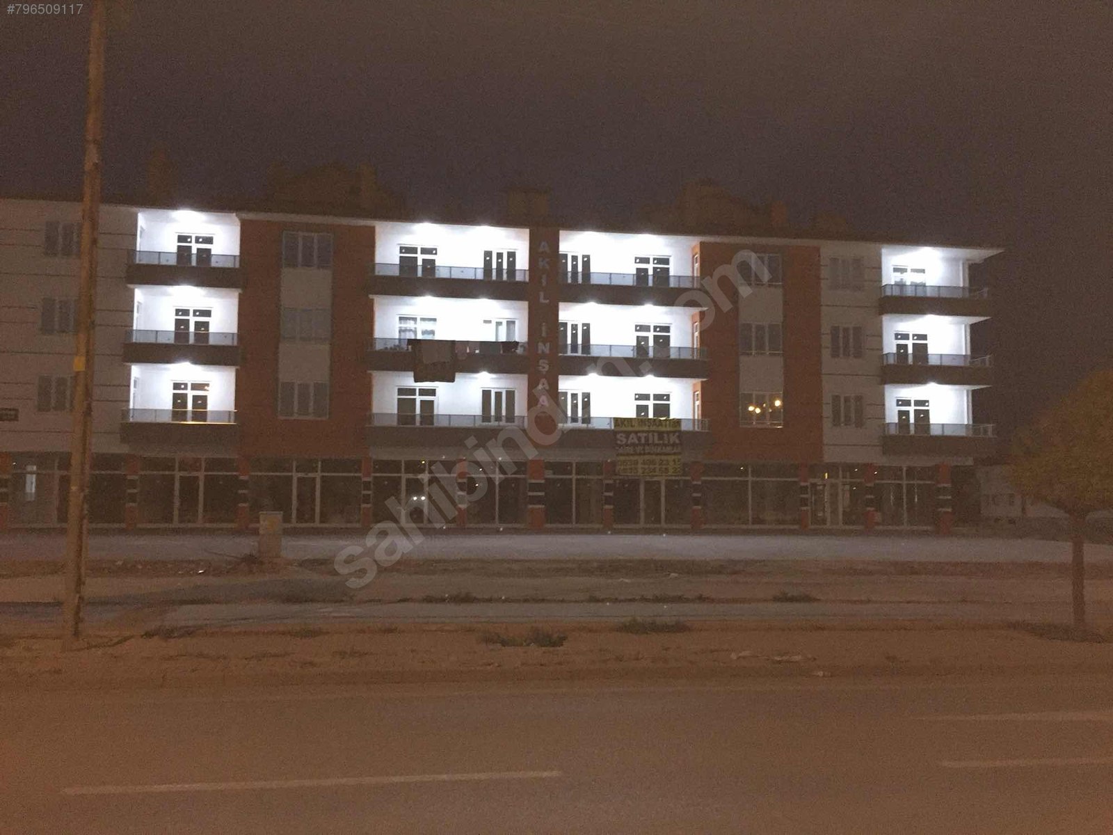 AKIL İNŞAATTAN SATILIK KARAMAN CADDESİNE CEPHE 3+1 DAiRE Satılık