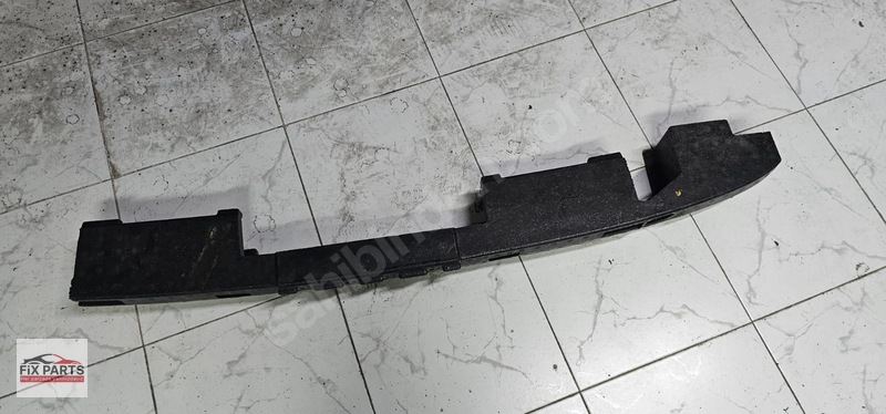Mercedes E Tampon (Arka)