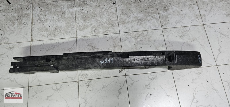 Mercedes E Tampon (Arka)