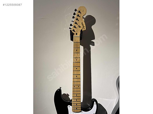 Squier Elektro Gitar