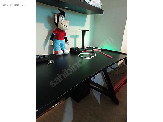 Used & Brand New Items / Gaming & Gamers Exclusive / Gaming Equipment / Gaming Desk