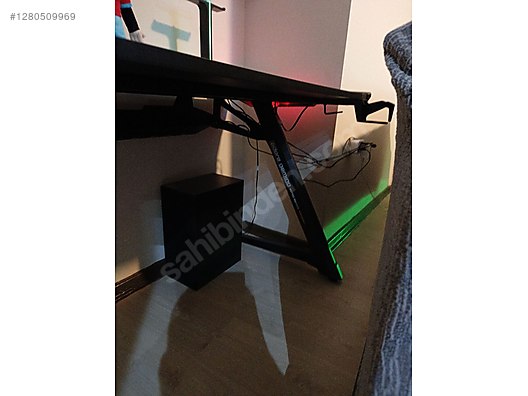 Used & Brand New Items / Gaming & Gamers Exclusive / Gaming Equipment / Gaming Desk