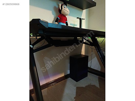 Used & Brand New Items / Gaming & Gamers Exclusive / Gaming Equipment / Gaming Desk