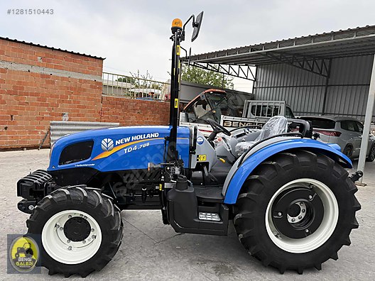 Machinery / Agricultural Machines / Tractors / New Holland / TD4.78B