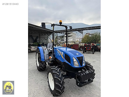 Machinery / Agricultural Machines / Tractors / New Holland / TD4.78B