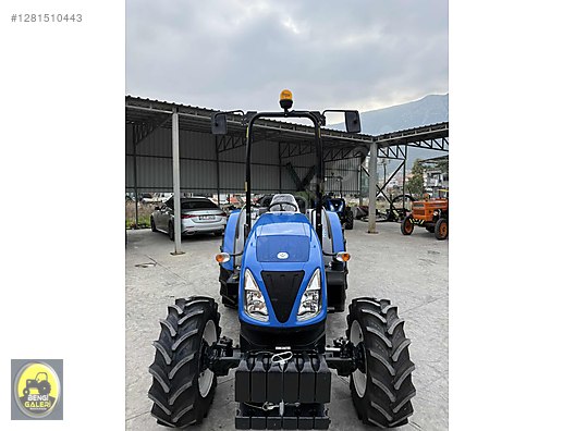 Machinery / Agricultural Machines / Tractors / New Holland / TD4.78B