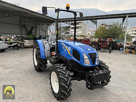 Machinery / Agricultural Machines / Tractors / New Holland / TD4.78B